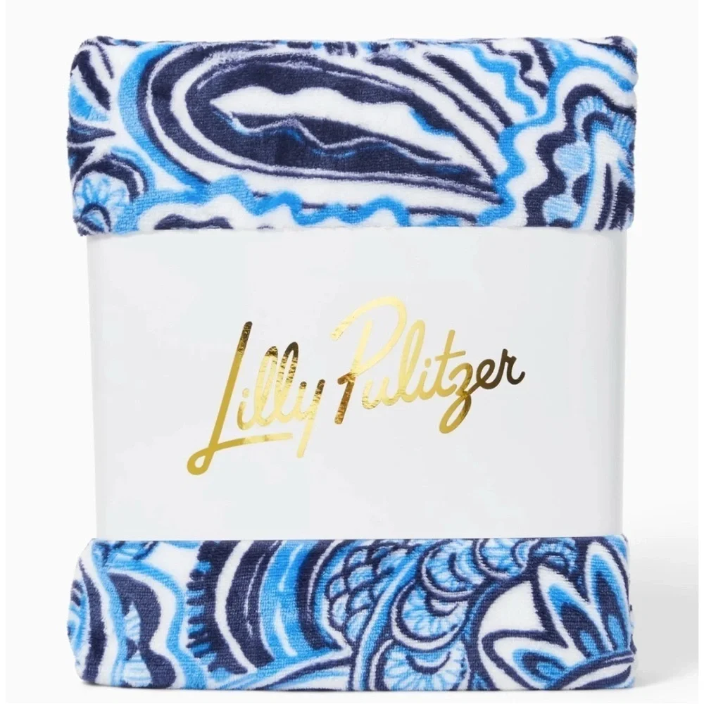 Lilly Pulitzer Blue and White Throw Blanket